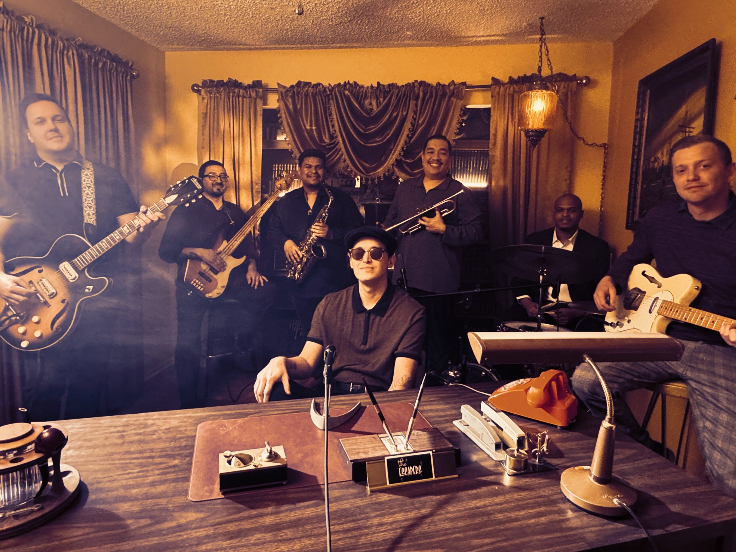 JOHNNY RUIZ & THE ESCAPERS